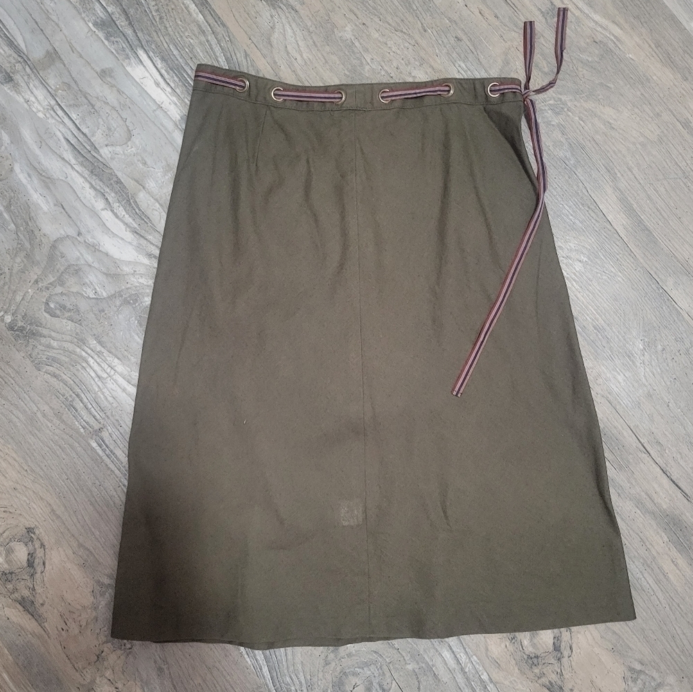 BCBGMAXAZRIA linen blend skirt with belt size 2